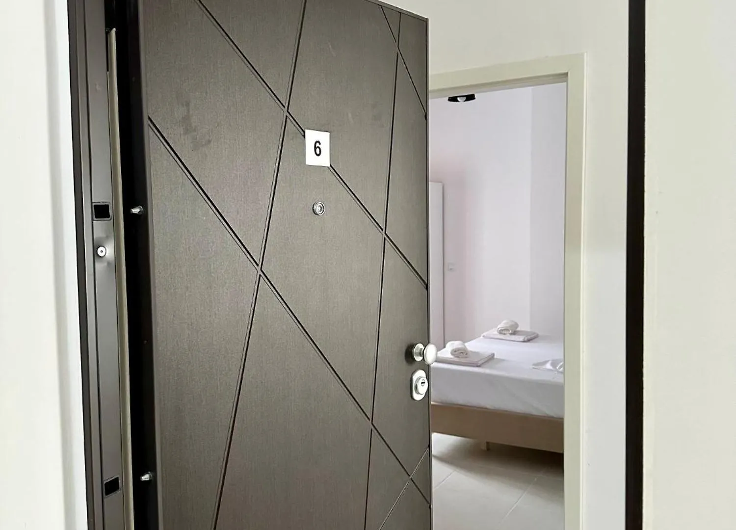 Kual Apartments Sarande